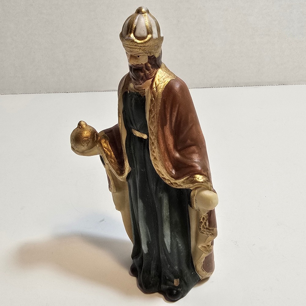 Vintage Nativity Wise Man King Figurine‎ Holding Orb Gold Robe - Picture 5 of 7